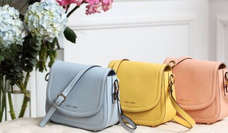 Explore trends that celebrate style in all its forms. Pieces and inspirations that combine elegance, comfort, and authenticity. Discover the joy of expressing yourself through fashion with taste and purpose.