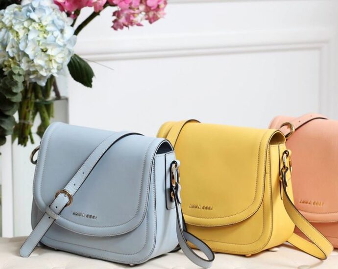 Explore trends that celebrate style in all its forms. Pieces and inspirations that combine elegance, comfort, and authenticity. Discover the joy of expressing yourself through fashion with taste and purpose.